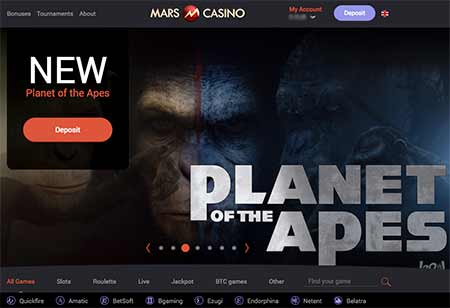 Marsa kazino vestibils ar reklāmas par jaunu spēļu automātu Planet of the Apes.